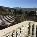 Girske Povitria Guest house Yaremche