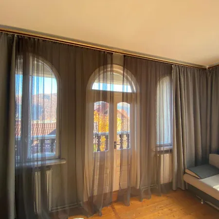 Girske Povitria Guest house *