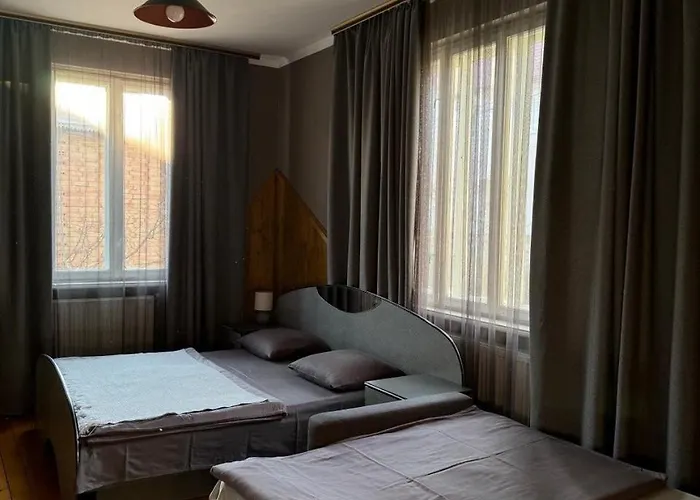招待所 Girske Povitria 亚列姆切