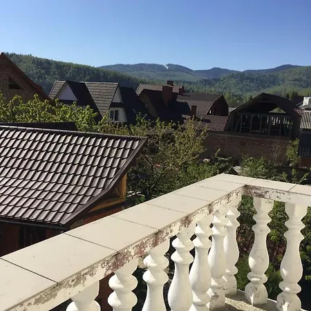 Girske Povitria Гостевой дом Яремча